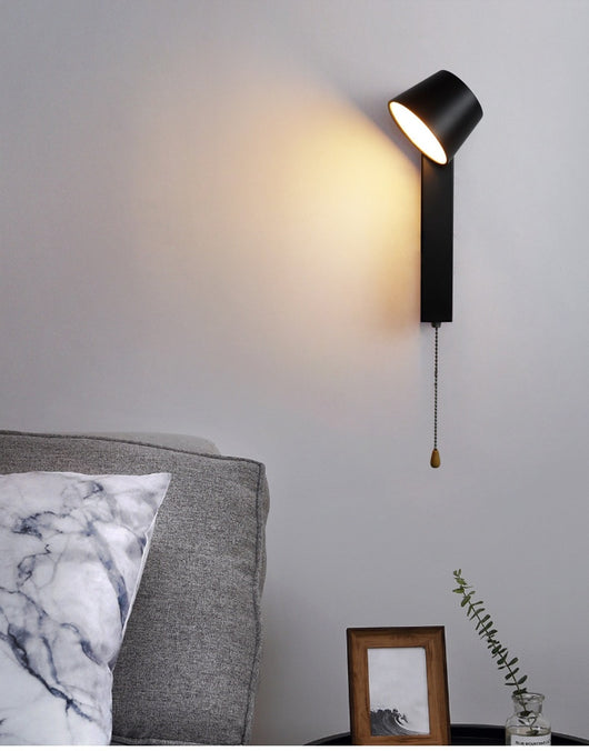 Aplique Minimalista Blanco y Negro para Pasillos y Espacios Modernos - Image 24