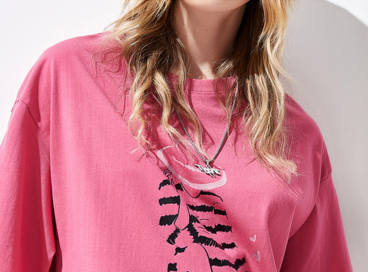 Playera Holgada de Algodón con Estampado de Personajes - Image 14