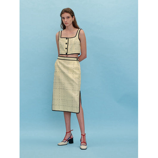 Conjunto de Falda y Blusa con Diseño Hot Girl - Traje de Dos Piezas - Image 4