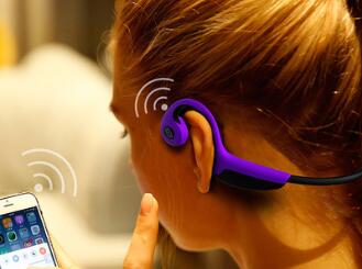 Auriculares Z8 de Conducción Ósea Inteligente - Image 14