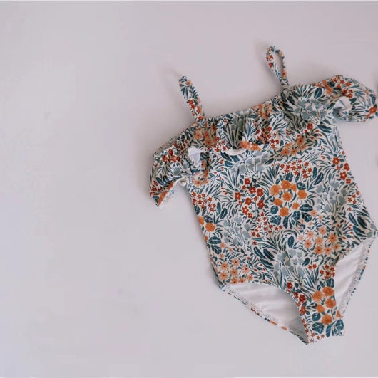 Traje de Baño Infantil con Volantes y Tirantes Ajustables - Image 2