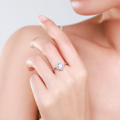 Anillo de Diamante Simulado Estilo Influencer - Anillo de Boda Elegante - Image 5