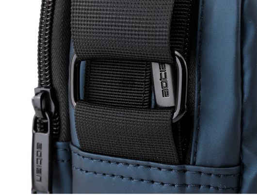 Bolso Mensajero de Un Hombro con Gran Capacidad para Hombre - Image 18