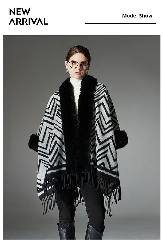 Chal Elegante con Cuello de Piel Jacquard Negro y Gris - Image 19