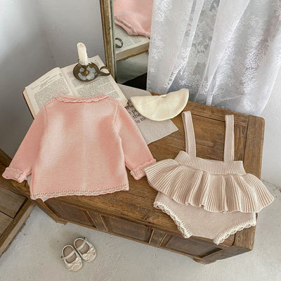 Conjunto de Dos Piezas para Bebé Niña - Cardigan Bicolor con Falda Pantalón Suspensores - Image 8