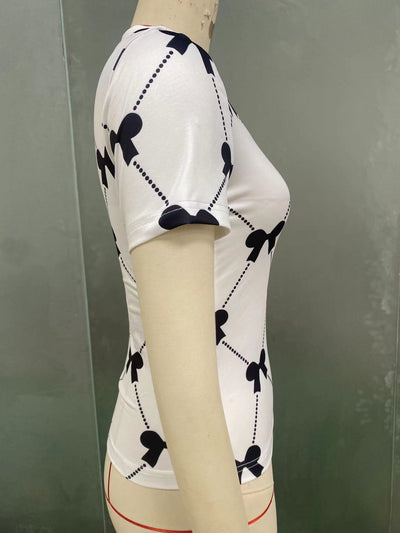 Blusa Elegante Ajustada de Seda de Leche con Elastano - Image 9