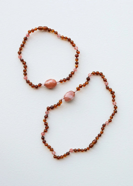 Âmbar Cognac Báltico || Quartzo Cereja + Quartzo Rosa || Conjunto de Colar