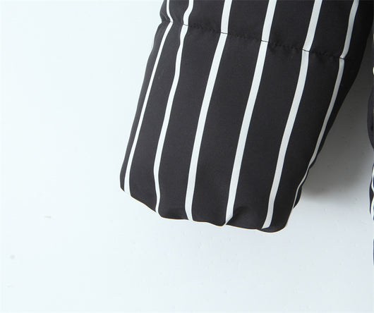 Abrigo de Algodón Negro con Rayas y Capucha para Mujer - Image 12