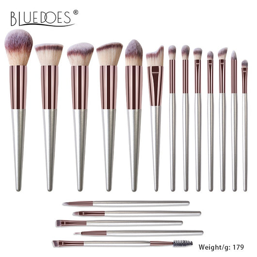 Set de 18 Brochas de Maquillaje Profesional con Mango de Madera Maciza - Image 4