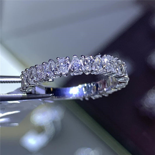Anillo de Lujo Minimalista con Incrustación de Gota de Agua y Cristales - Image 10