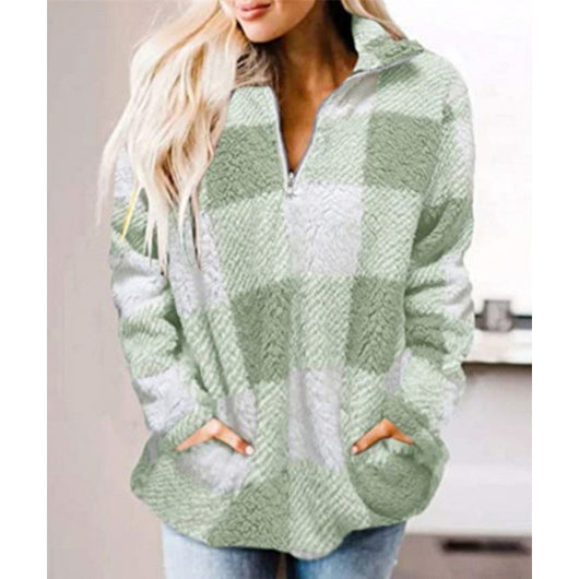 Abrigo Oversized de Cuadros con Cuello Alzado y Detalles en Contraste - Image 11
