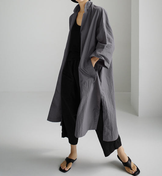 Abrigo Tipo Trench Shirt Dress Largo de Lino y Algodón con Abertura - Image 11
