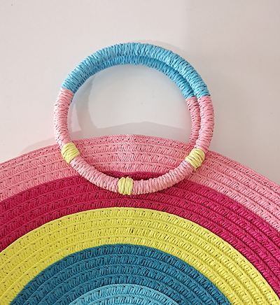 Bolsa de Playa Tejida Arcoíris Portátil para Mujer - Image 5