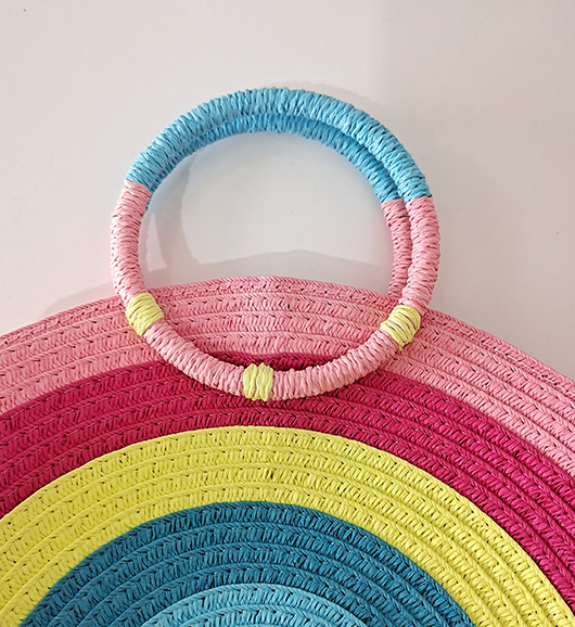 Bolsa de Playa Tejida Arcoíris Portátil para Mujer - Image 5
