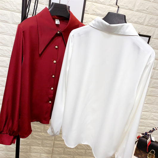 Blusa de Gasa con Botones de Perla y Cuello Puntiagudo - Image 4