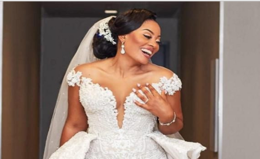 Vestido de Novia Sirena Desmontable con Encaje - Importación Mayorista Africana - Image 6