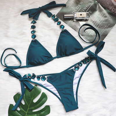 Bikini de Lujo con Tiras Cruzadas y Diamantes - Image 11
