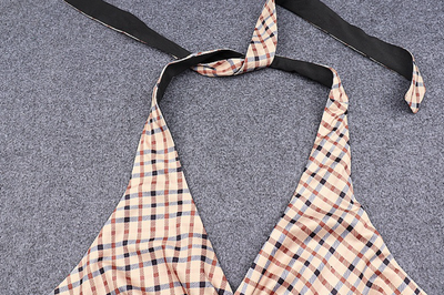 Top Halter Escotado con Cuadros y Cordones Ajustables - Image 8