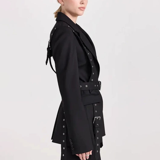 Blazer Ejecutivo con Cintura Ajustable y Detalles Remachados - Image 18