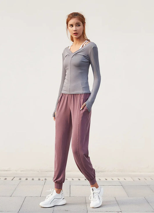 Pantalones deportivos con cintura ajustable y lettering - Image 20
