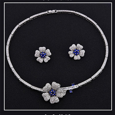 Conjunto de Collar y Aretes Camelia con Circonita - Image 14