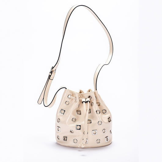 Bolso Bandolera Bucket con Remaches en Ante - Image 4