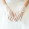 Guantes de Novia con Protección Solar y Encaje Calado