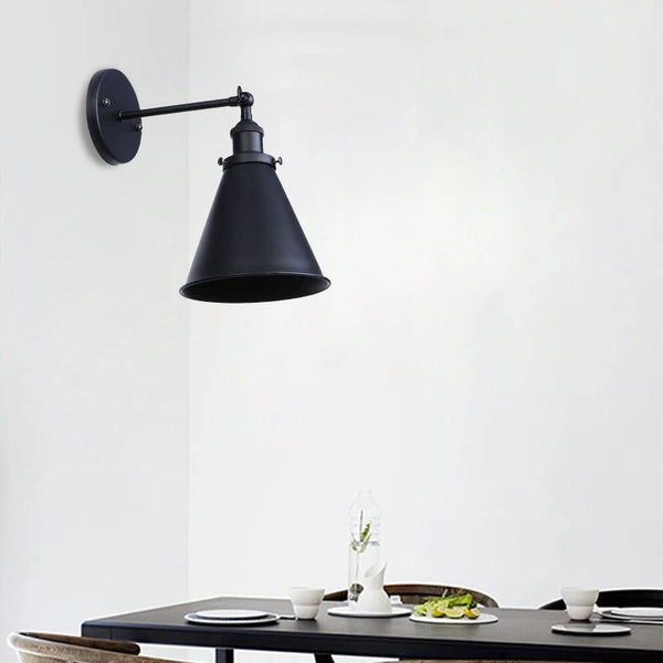 Lámpara de Pared Industrial en Hierro Forjado Negro Mate para Restaurantes y Cafés