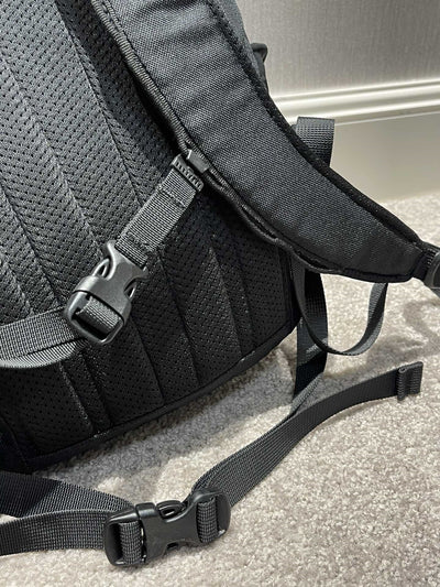 Mochila de Montaña y Senderismo Portátil para Viajes y Commute - Image 9