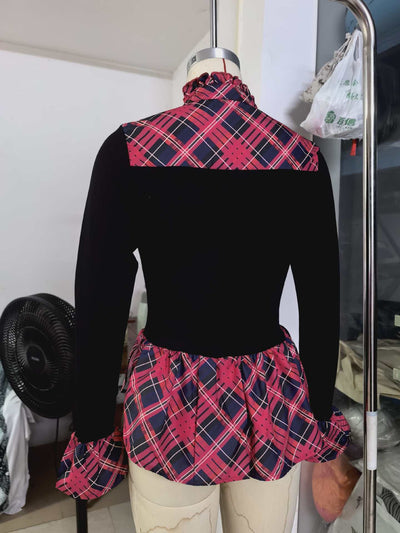 Blusa Retro Cuadros Rojos con Volantes y Parches Combinados - Image 6