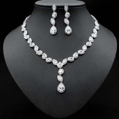 Conjunto de Collar, Aretes y Pulsera de Circonia Cúbica - Joyería Nupcial Elegante - Image 4