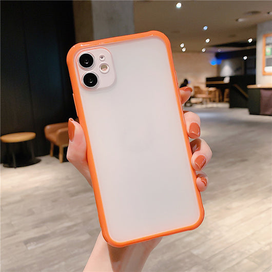 Funda Protectora iPhone 12 de Policarbonato Mate - Image 13