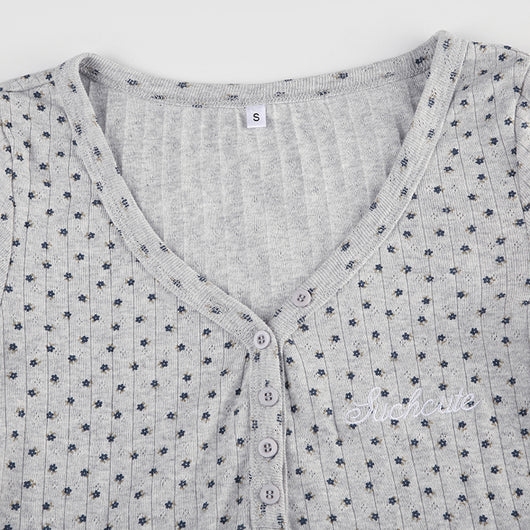 Blusa Floral Bordada con Cuello V y Rayas Hundidas - Image 13