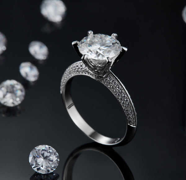 Anillo de Diamante Moissanita Chapado en Oro Blanco Plata S925 para Mujer