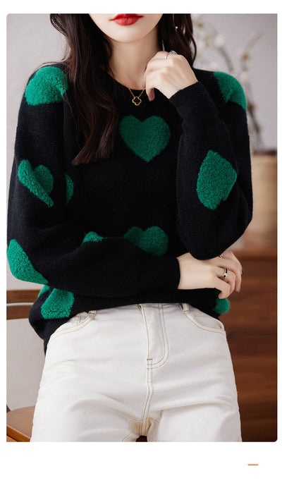 Suéter de Cuello Redondo en Lana Pura para Mujer - Diseño Love - Image 11