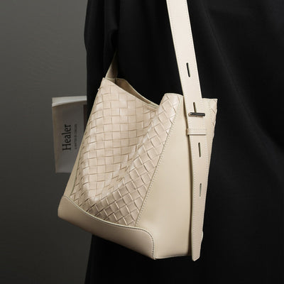 Bolso Bandolera de Cuero Genuino - Estilo y Funcionalidad - Image 4