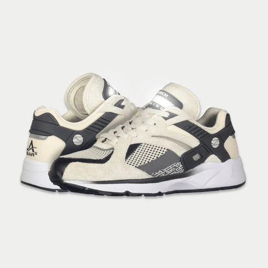 Tênis LA Gear Catapult Light-up Lowtop Feminino | Branco x Preto