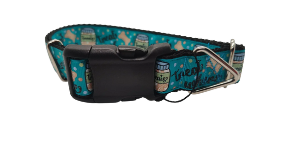 Trato Whore Blue Nylon Dog Collar