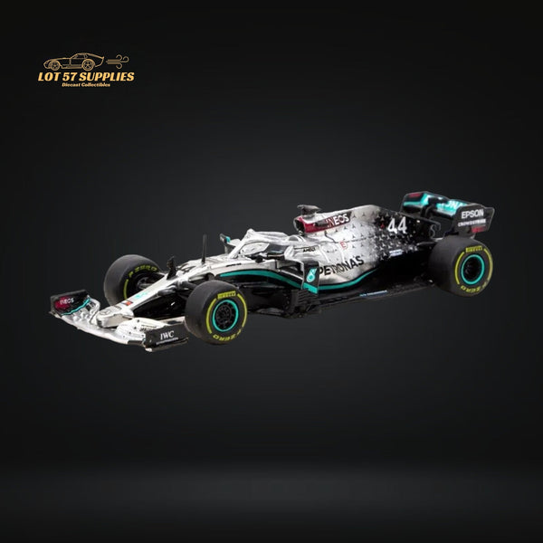 Tarmac Works Mercedes-AMG F1 W11 Lewis 1:64