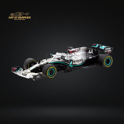 Tarmac Works Mercedes-AMG F1 W11 Lewis 1:64